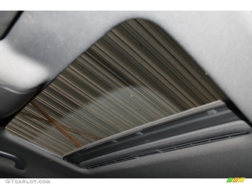 2011 GTI 4 Door - Carbon Steel Gray Metallic / Interlagos Plaid Cloth photo #20