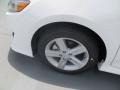 Super White - Camry SE Photo No. 13
