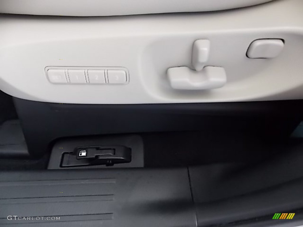 2011 CX-9 Grand Touring - Crystal White Pearl Mica / Sand photo #37