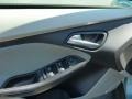 Frosted Glass Metallic - Focus SE 5-Door Photo No. 11
