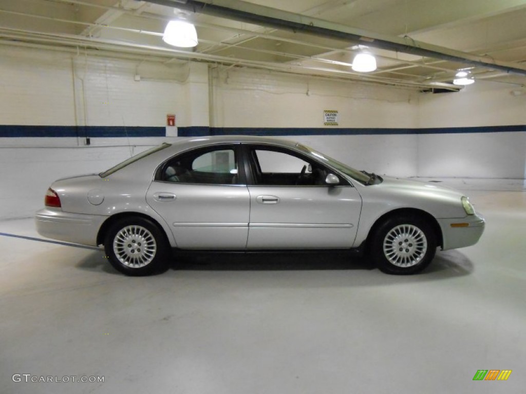 2004 Sable GS Sedan - Silver Frost Metallic / Medium Graphite photo #4