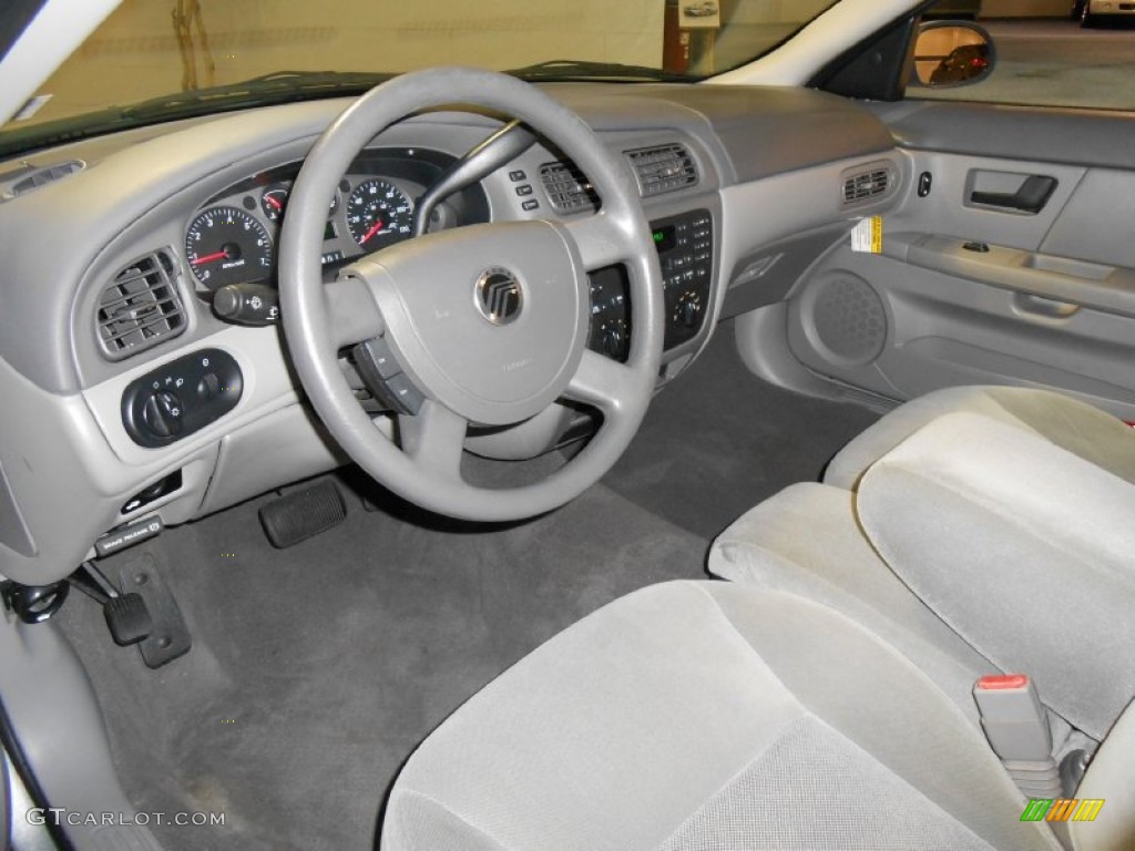 Medium Graphite Interior 2004 Mercury Sable GS Sedan Photo #84319560