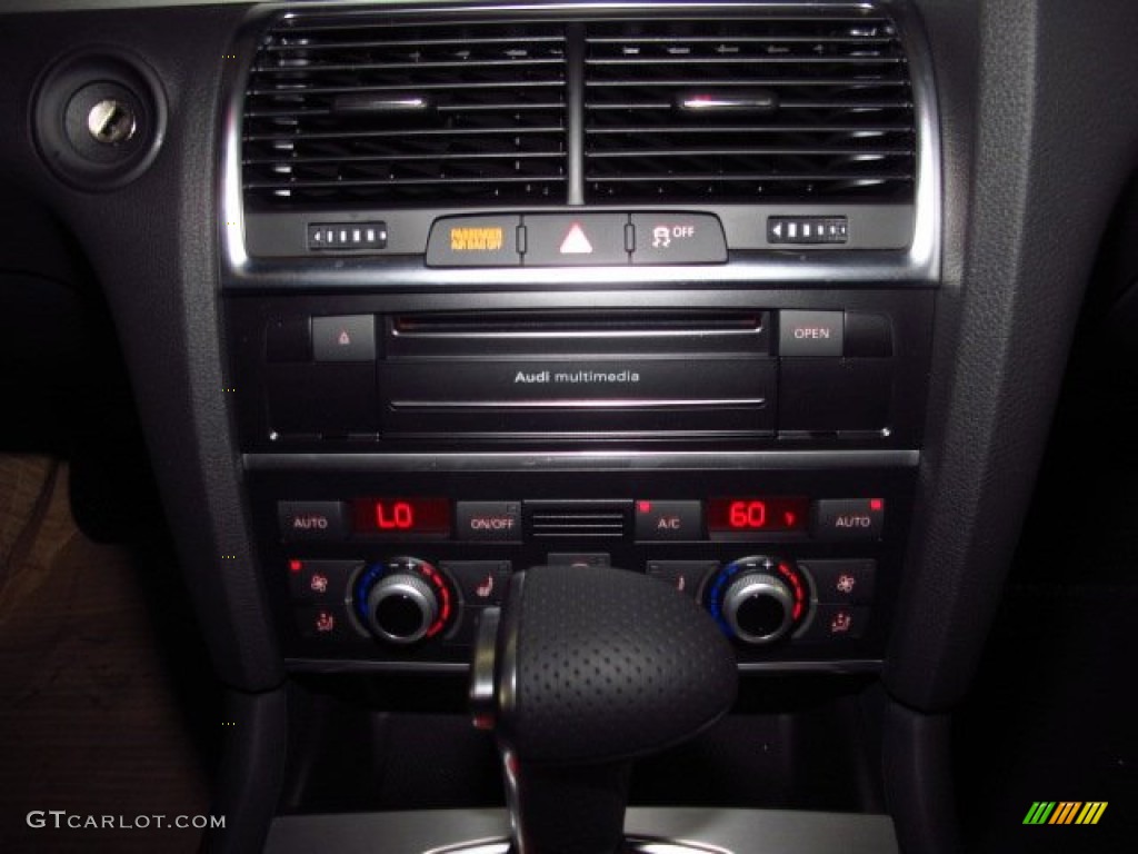 2014 Audi Q7 3.0 TFSI quattro S Line Package Controls Photo #84322875