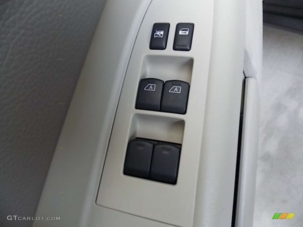 2003 FX 35 - Ivory Pearl White / Willow photo #37