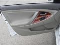 Super White - Camry XLE Photo No. 11