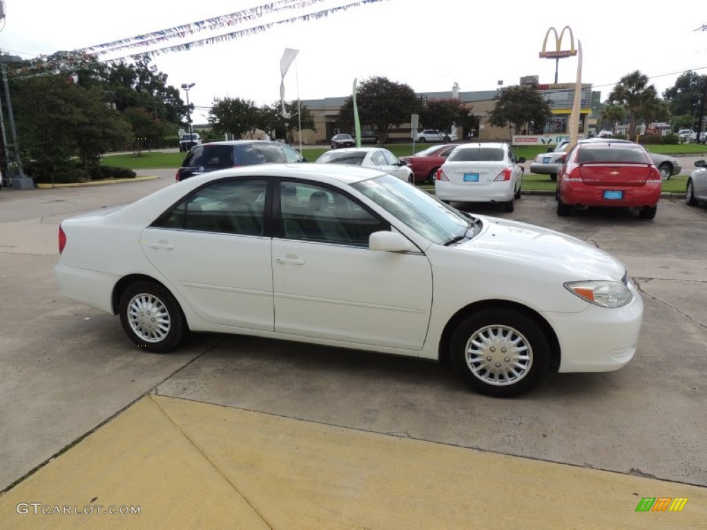 2004 Camry LE - Crystal White / Stone photo #4