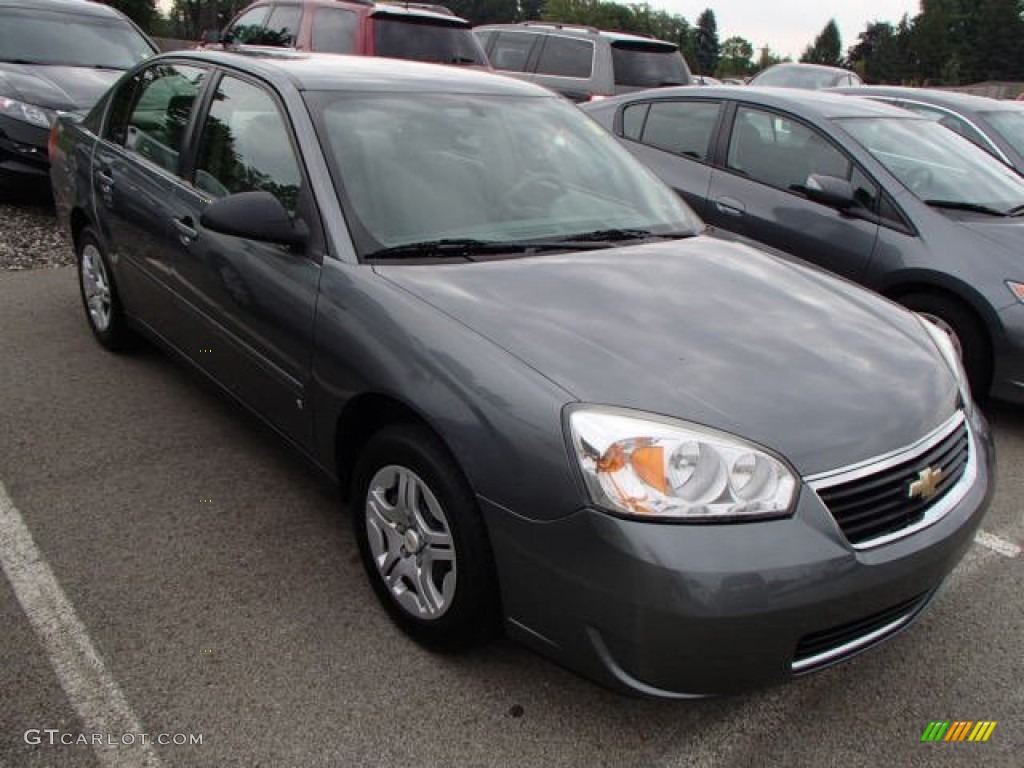 2006 Malibu LS Sedan - Medium Gray Metallic / Titanium Gray photo #1