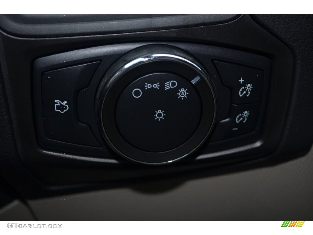 2014 Focus SE Hatchback - Sterling Gray / Medium Light Stone photo #16