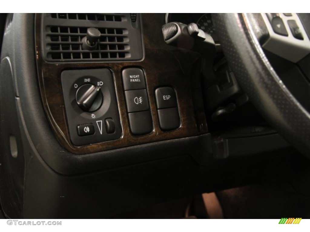 2006 Saab 9-5 2.3T Sedan Controls Photo #84341034
