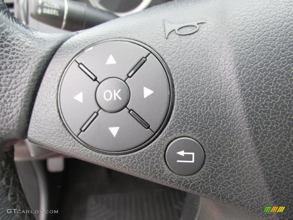 2008 Mercedes-Benz C 300 4Matic Luxury Controls Photo #84342429