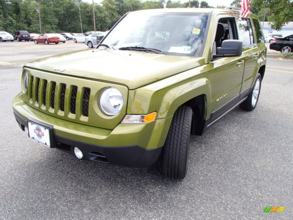 2012 Patriot Latitude - Rescue Green Metallic / Dark Slate Gray photo #1