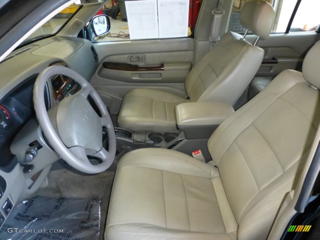 1998 Infiniti QX4 4x4 Front Seat Photos