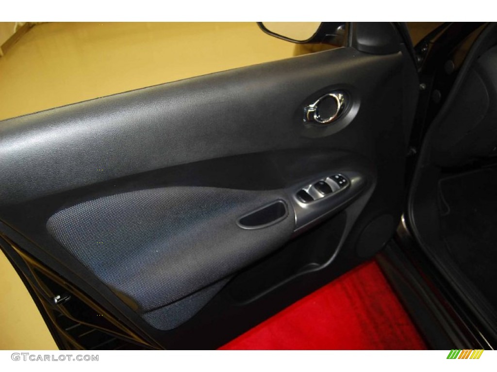 2011 Juke S - Metallic Bronze / Black/Silver Trim photo #9