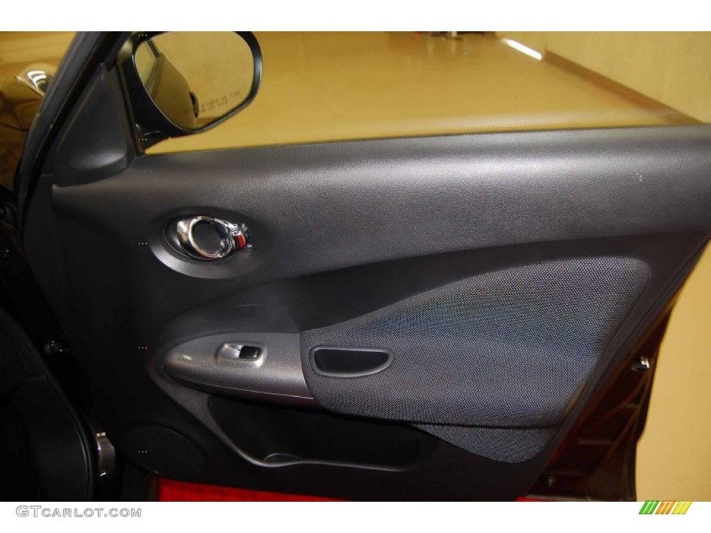 2011 Juke S - Metallic Bronze / Black/Silver Trim photo #18