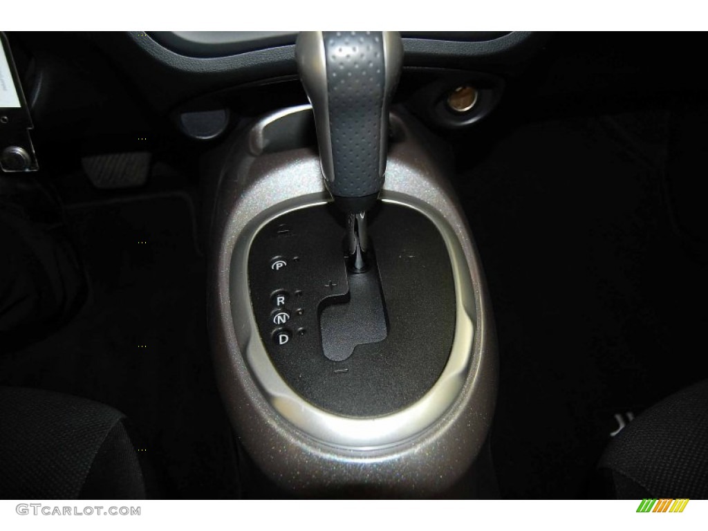 2011 Juke S - Metallic Bronze / Black/Silver Trim photo #22