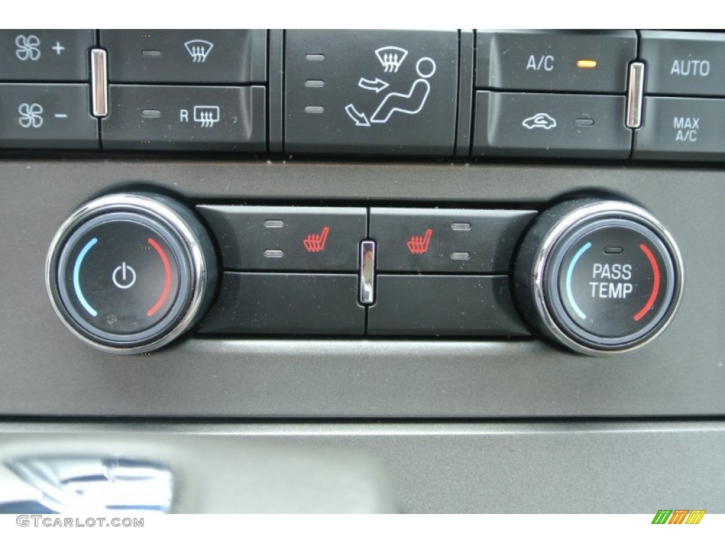 2011 Taurus SEL - Bordeaux Reserve Red / Light Stone photo #13