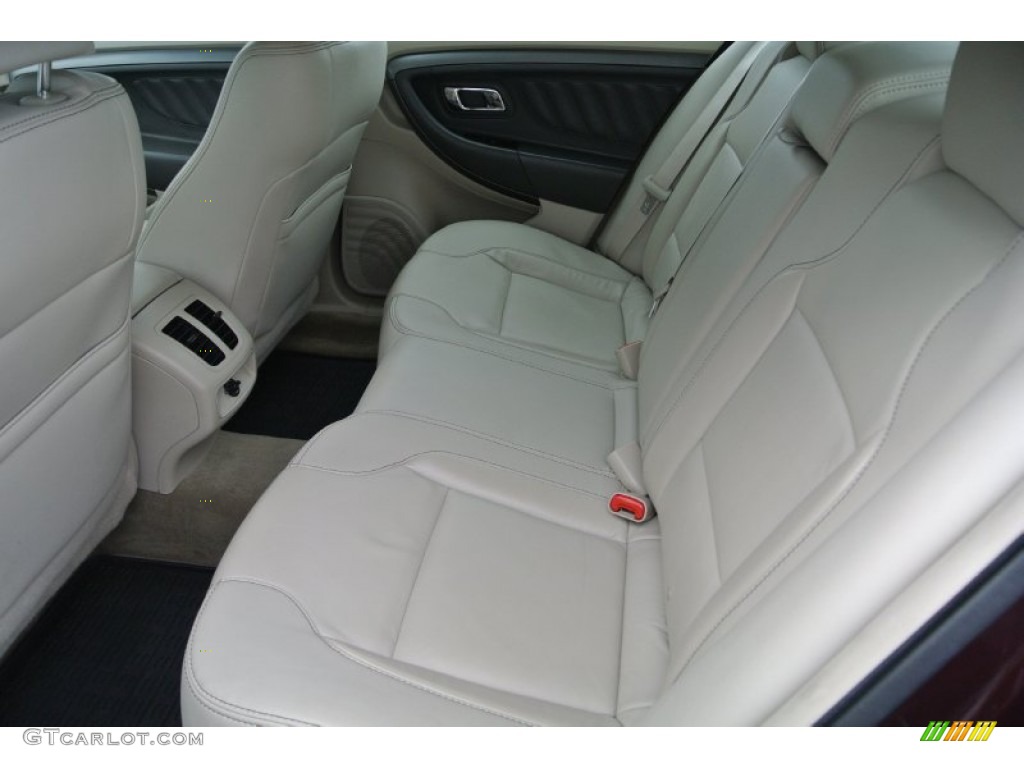 2011 Taurus SEL - Bordeaux Reserve Red / Light Stone photo #18