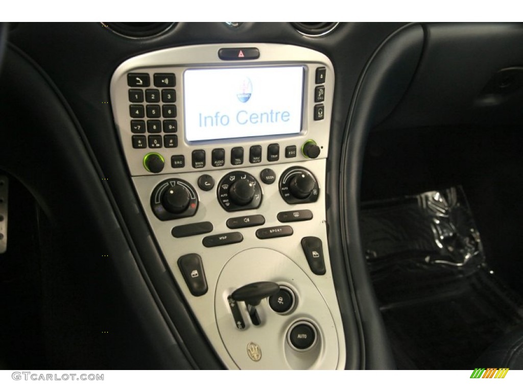 2005 Maserati Coupe Cambiocorsa Controls Photo #84350685