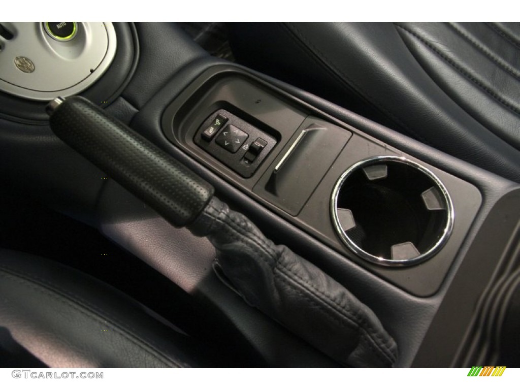 2005 Maserati Coupe Cambiocorsa Controls Photo #84350805