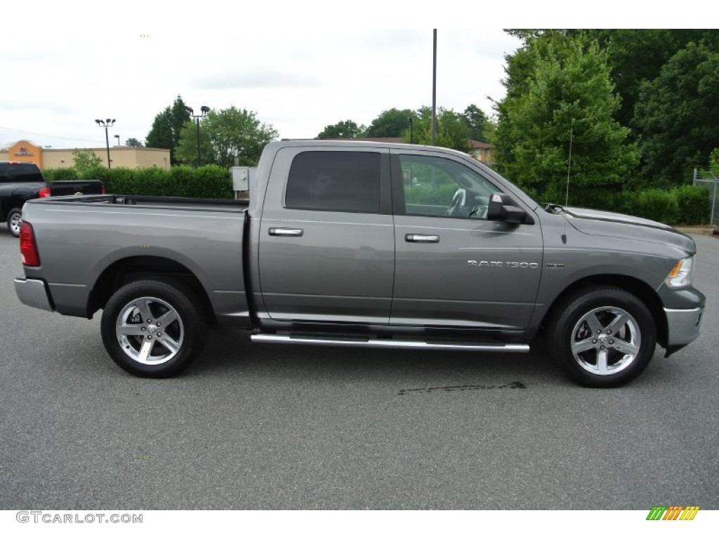 2011 Ram 1500 SLT Crew Cab 4x4 - Mineral Gray Metallic / Dark Slate Gray/Medium Graystone photo #3