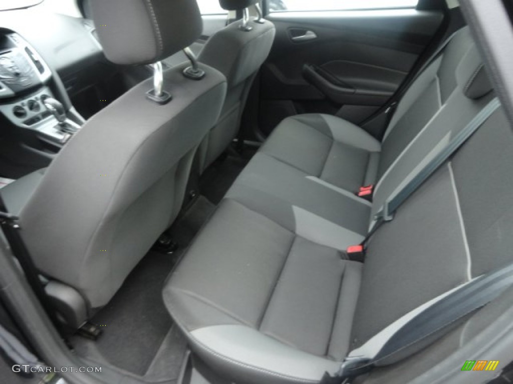 2012 Focus SE Sedan - Black / Charcoal Black photo #10