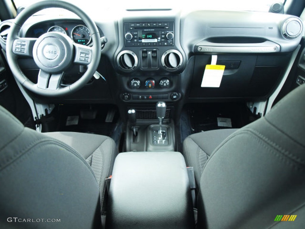 2014 Jeep Wrangler Sport S 4x4 Black Dashboard Photo #84353664