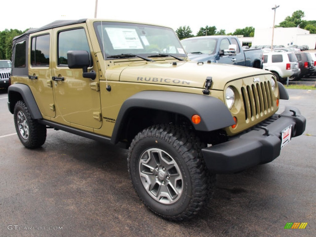2013 Wrangler Unlimited Rubicon 4x4 - Commando Green / Black photo #2