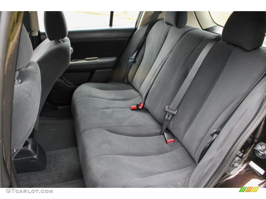 Charcoal Interior 2012 Nissan Versa 1.8 S Hatchback Photo #84357440