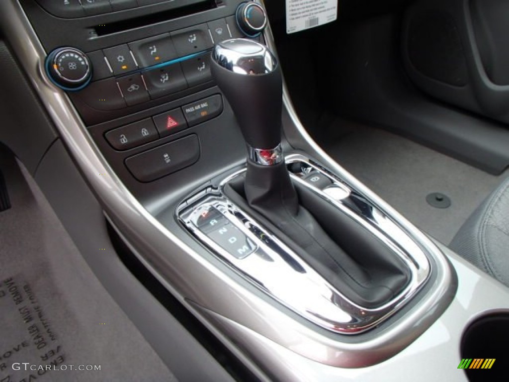 2013 Malibu LS - Champagne Silver Metallic / Jet Black/Titanium photo #17