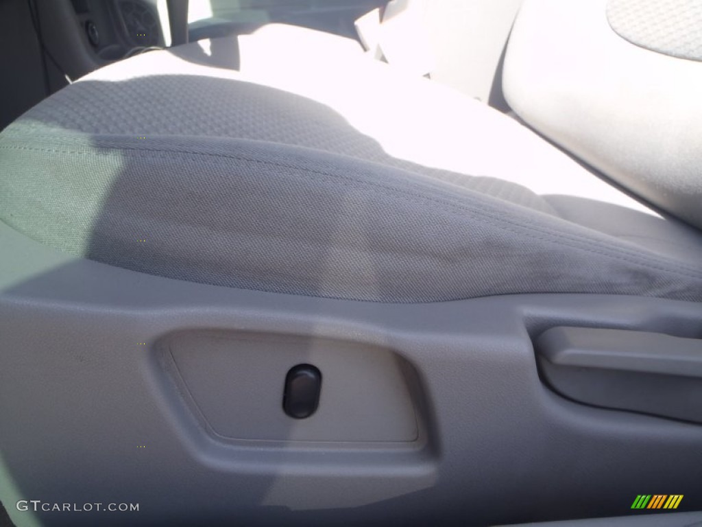 2006 Malibu LS Sedan - Silverstone Metallic / Titanium Gray photo #14