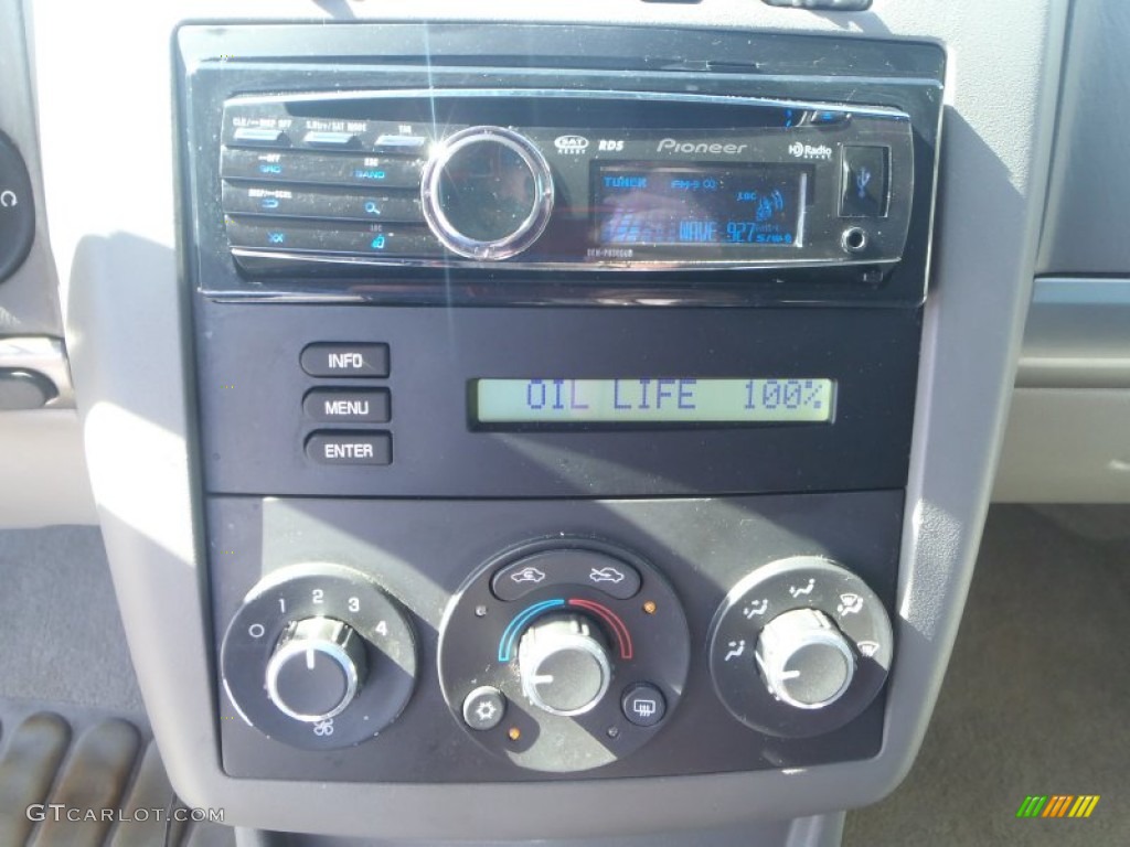 2006 Malibu LS Sedan - Silverstone Metallic / Titanium Gray photo #17