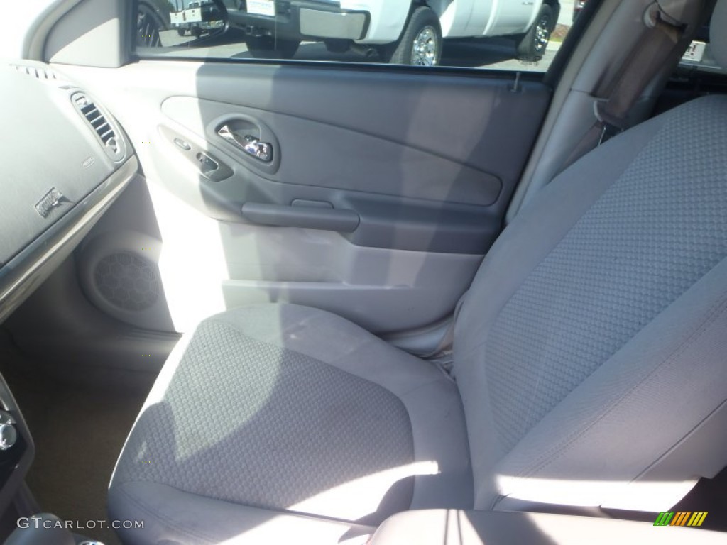 2006 Malibu LS Sedan - Silverstone Metallic / Titanium Gray photo #18