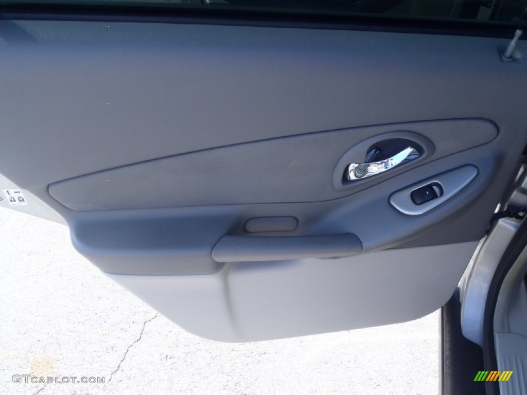 2006 Malibu LS Sedan - Silverstone Metallic / Titanium Gray photo #19