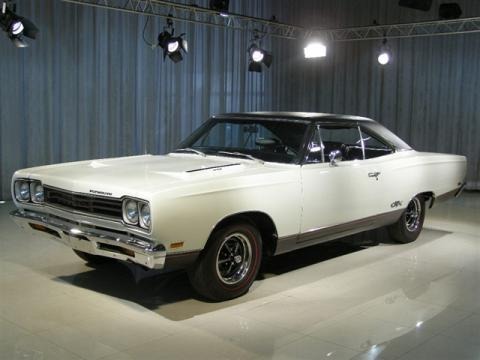 1969 Plymouth GTX  Data, Info and Specs