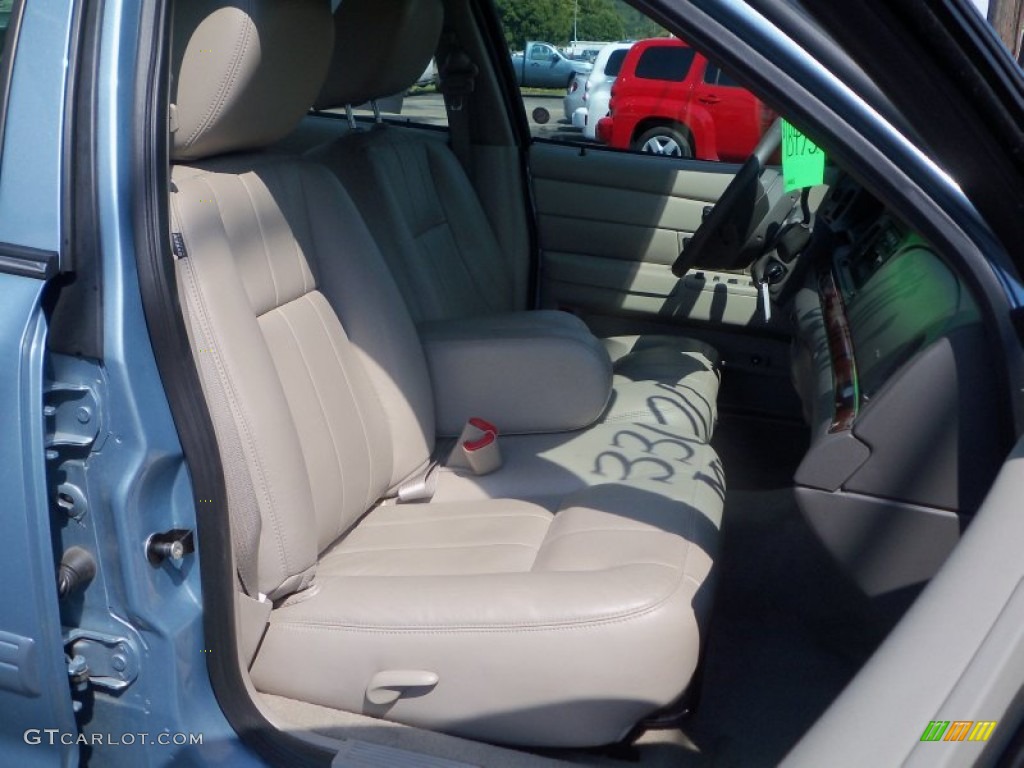 2011 Crown Victoria LX - Light Ice Blue Metallic / Light Camel photo #17