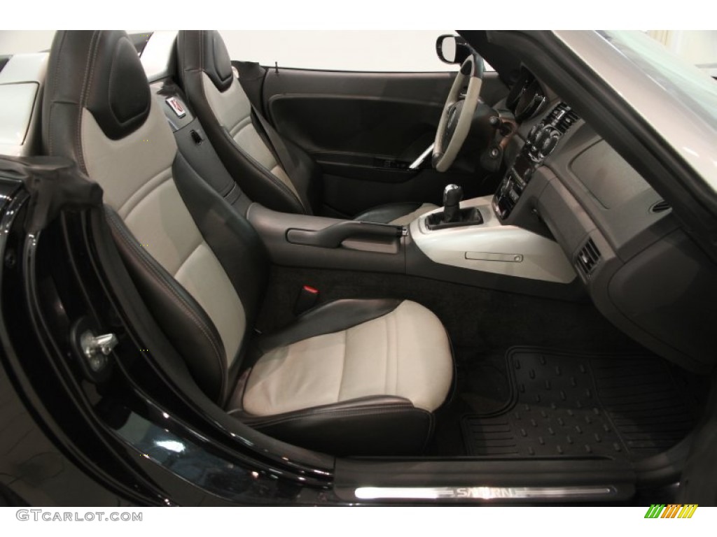 2008 Saturn Sky Roadster Front Seat Photo #84366393