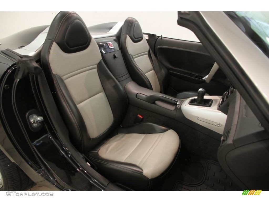 2008 Saturn Sky Roadster Front Seat Photos