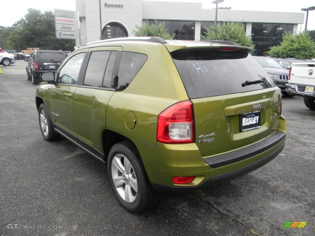 2012 Compass Sport 4x4 - Rescue Green Metallic / Dark Slate Gray photo #4