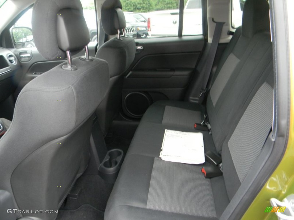 2012 Compass Sport 4x4 - Rescue Green Metallic / Dark Slate Gray photo #7