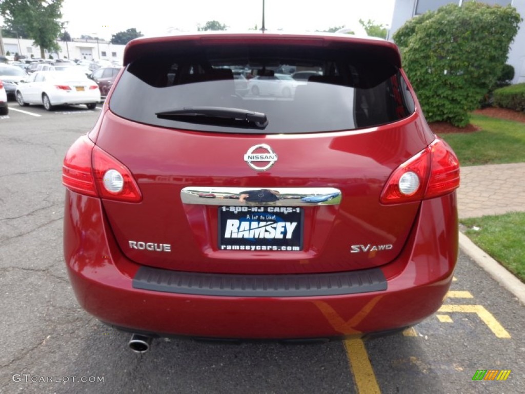 2011 Rogue SV AWD - Cayenne Red / Black photo #3