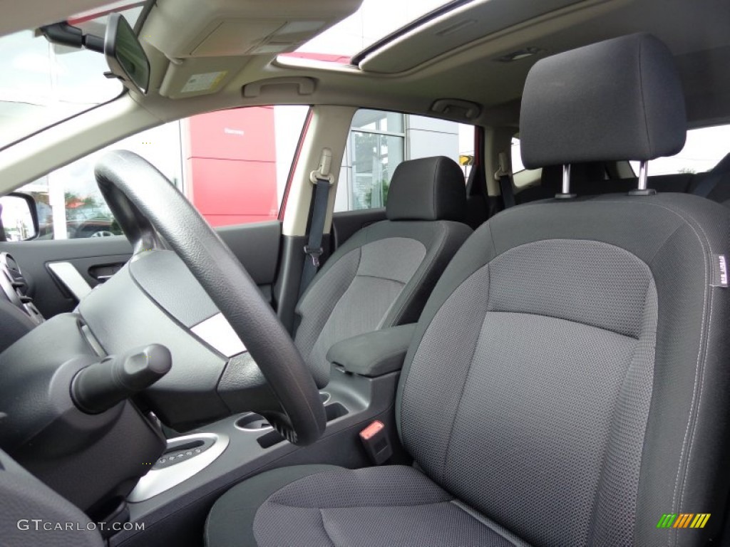 2011 Rogue SV AWD - Cayenne Red / Black photo #7