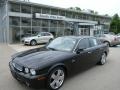 Ebony Black - XJ XJ8 Photo No. 1