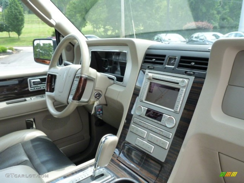 2008 Lincoln Navigator Limited Edition 4x4 Stone/Charcoal Black Dashboard Photo #84380053