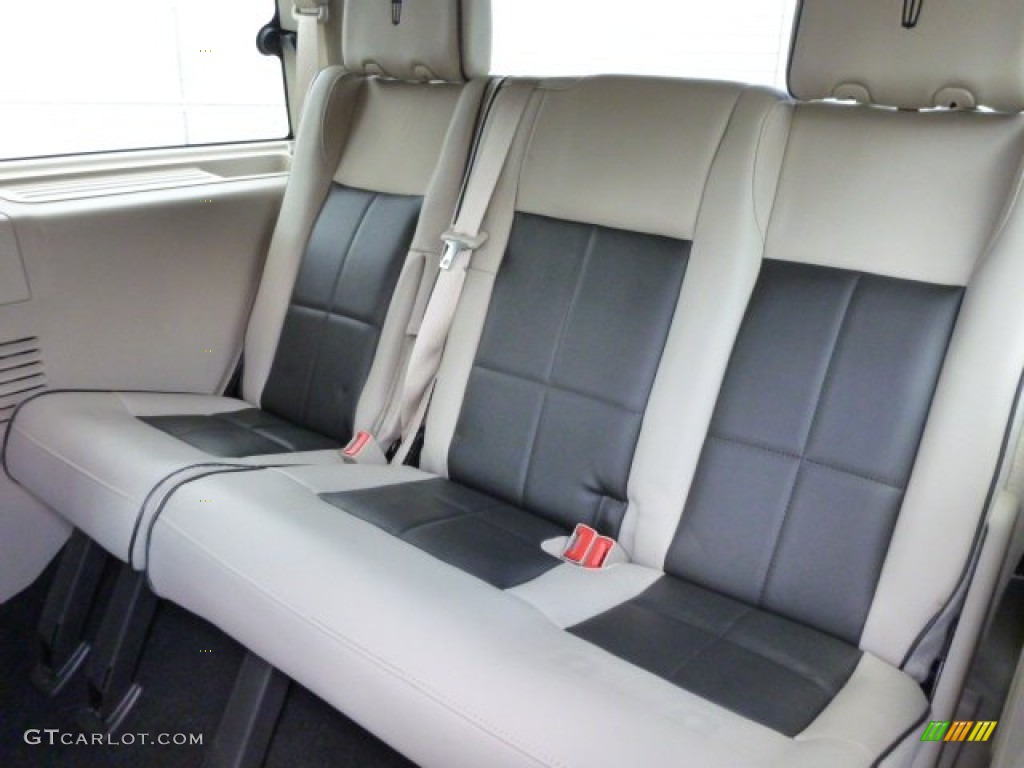 2008 Lincoln Navigator Limited Edition 4x4 Rear Seat Photos