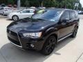 Labrador Black Pearl - Outlander GT 4WD Photo No. 4