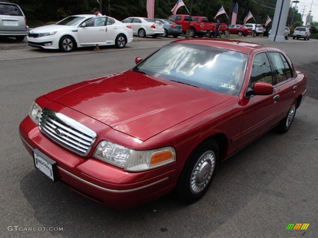 2001 Crown Victoria LX - Toreador Red Metallic / Medium Parchment photo #4