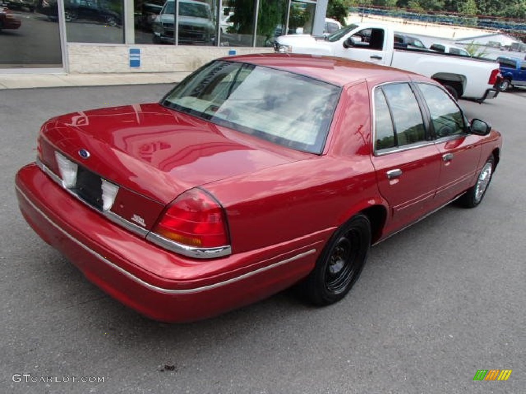 2001 Crown Victoria LX - Toreador Red Metallic / Medium Parchment photo #8