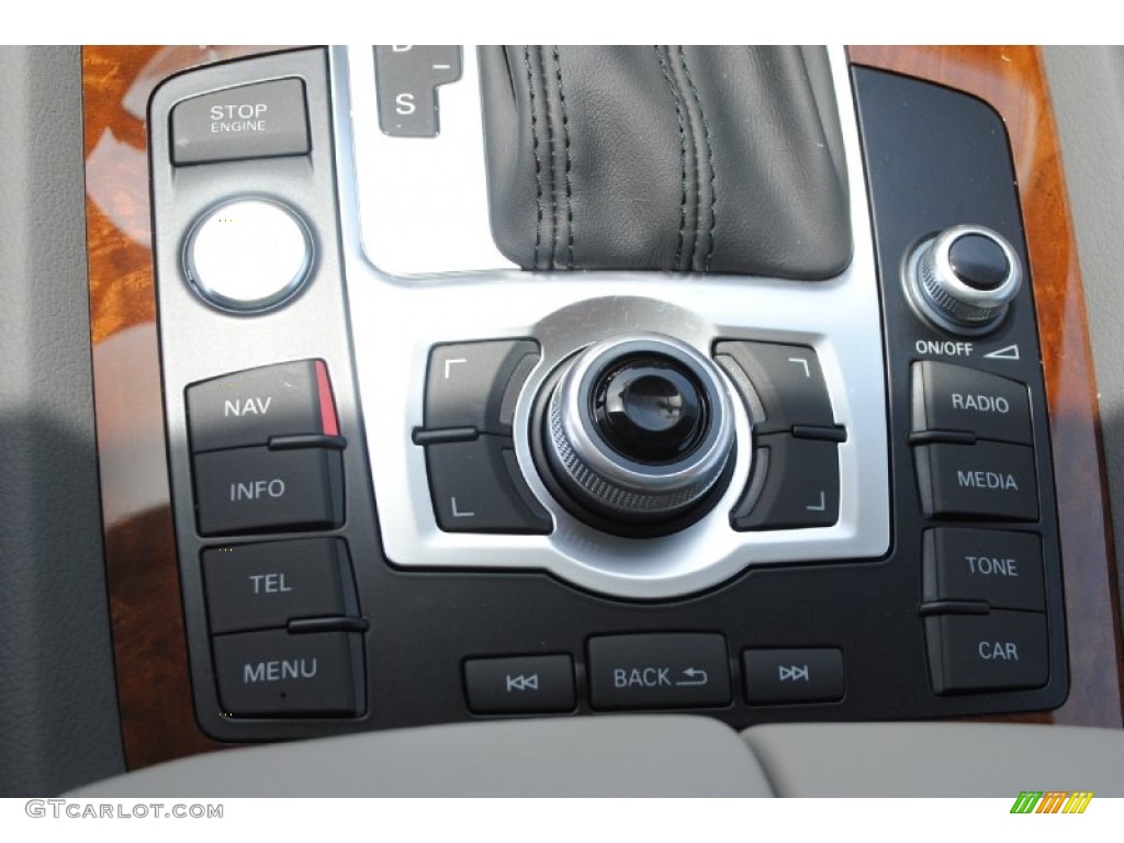 2014 Audi Q7 3.0 TFSI quattro Controls Photo #84386265