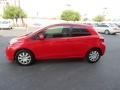 Absolutely Red - Yaris L 3 Door Photo No. 4
