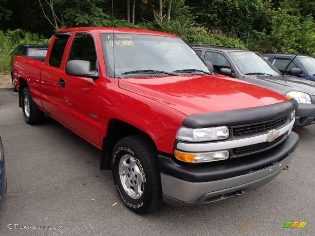 2001 Silverado 1500 LS Extended Cab 4x4 - Victory Red / Graphite photo #1